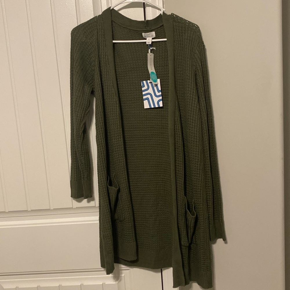Brand new with tags cardigan from stitch fix. Dark green in color. Size XL